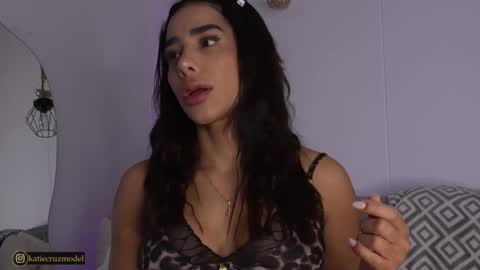 Katie online show from 09/23/25, 11:02