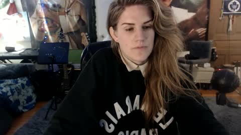 Katie online show from 03/05/25, 04:02