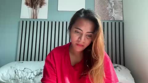 katiefrox  online show from 11/09/25, 12:53