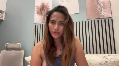 katiefrox  online show from 11/12/25, 09:53