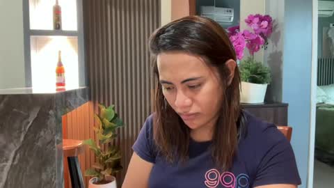 Snapshot of katiefrox_ chatting on 07/17/26, 01:23 katiefrox online show from 07/17/26, 01:23