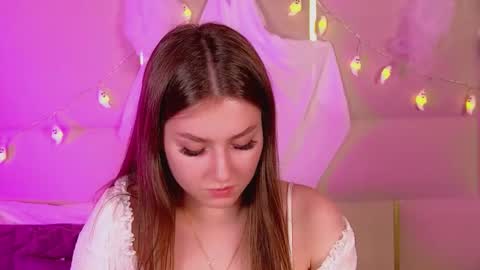 katiereeves online show from 10/30/25, 05:13