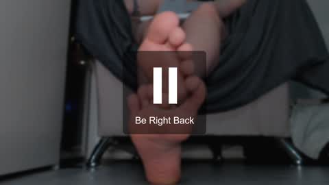 Snapshot of katiewoww chatting on 02/07/25, 08:01 Miss Katie online show from 02/07/25, 08:01