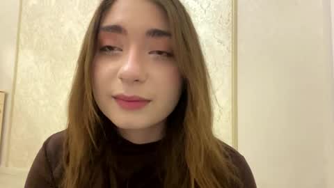 Snapshot of katinaflatau chatting on 05/11/26, 07:22 Rosie online show from 05/11/26, 07:22