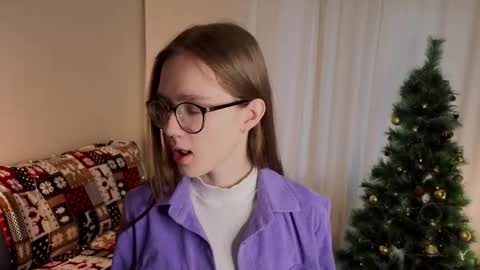 Scarlett online show from 12/16/25, 08:41