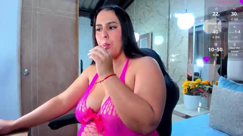 Katleya Lewiis online show from 10/10/25, 10:20