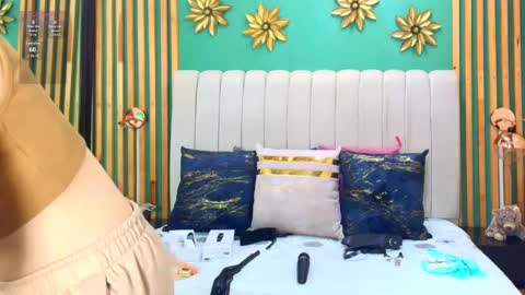 K A T L Y N  online show from 02/17/25, 07:10