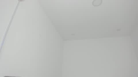 Follow me on instagram and twitter as correaktnees online show from 12/22/24, 07:54