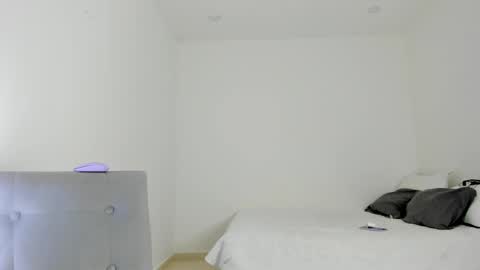 Follow me on instagram and twitter as correaktnees online show from 02/27/25, 08:28