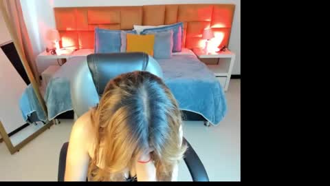 Snapshot of katnia_and_marcuz chatting on 09/27/25, 12:21 Katnia and Marcuz online show from 09/27/25, 12:21