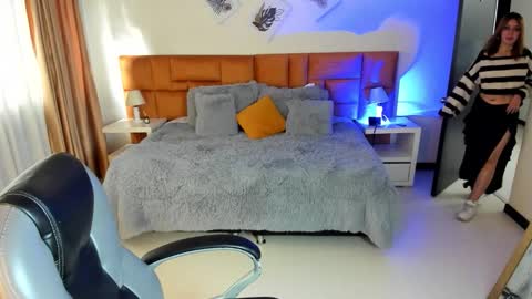 Snapshot of katnia_and_marcuz chatting on 10/10/25, 11:53 Katnia and Marcuz online show from 10/10/25, 11:53