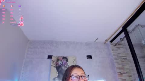 .... Katniss .... online show from 09/18/25, 06:37