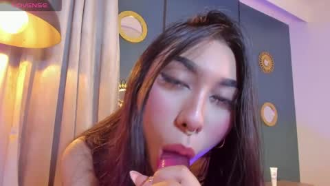Snapshot of katnissa_ chatting on 05/27/26, 08:28 katnissa_ online show from 05/27/26, 08:28