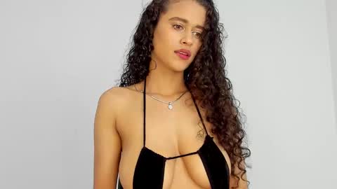 Snapshot of katrhin_66 chatting on 12/17/24, 03:28 Kathrin online show from 12/17/24, 03:28