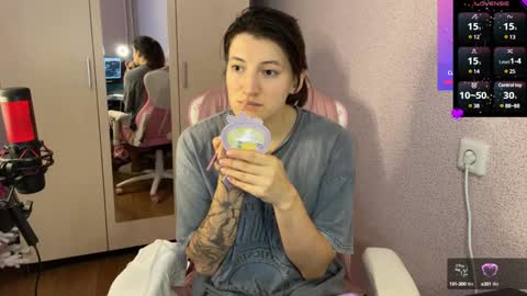   naked in pvt show 100 tk online show from 02/04/25, 10:54