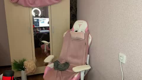   naked in pvt show 100 tk online show from 11/23/25, 09:14