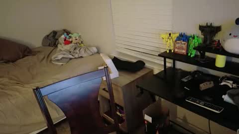 Katrina Price online show from 12/20/25, 11:01