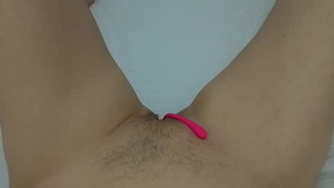 Snapshot of katrinna_arinna chatting on 01/04/25, 04:43 katrina dont forget to give me thumbs up online show from 01/04/25, 04:43