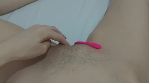 Snapshot of katrinna_arinna chatting on 01/11/25, 06:44 katrina dont forget to give me thumbs up online show from 01/11/25, 06:44