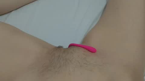 Snapshot of katrinna_arinna chatting on 01/19/25, 04:04 katrina dont forget to give me thumbs up online show from 01/19/25, 04:04