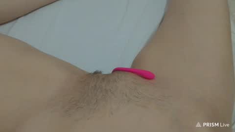 Snapshot of katrinna_arinna chatting on 01/21/25, 12:04 katrina dont forget to give me thumbs up online show from 01/21/25, 12:04