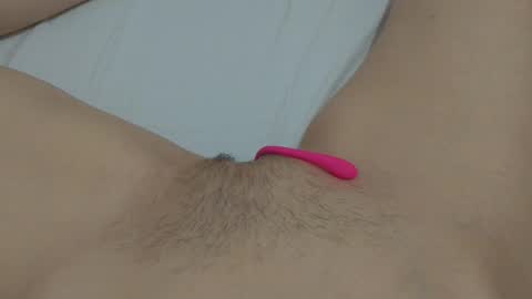 Snapshot of katrinna_arinna chatting on 01/21/25, 03:15 katrina dont forget to give me thumbs up online show from 01/21/25, 03:15