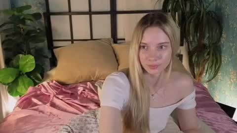 katt_yy online show from 07/10/26, 05:12