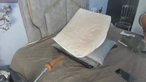 Snapshot of kattejordan chatting on 01/18/25, 04:15 Katerine online show from 01/18/25, 04:15