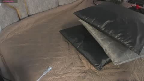 Snapshot of kattejordan chatting on 01/22/25, 03:31 Katerine online show from 01/22/25, 03:31