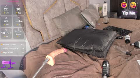 Snapshot of kattejordan chatting on 02/06/25, 09:43 Katerine online show from 02/06/25, 09:43