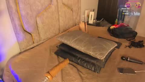 Snapshot of kattejordan chatting on 03/05/25, 03:29 Katerine online show from 03/05/25, 03:29