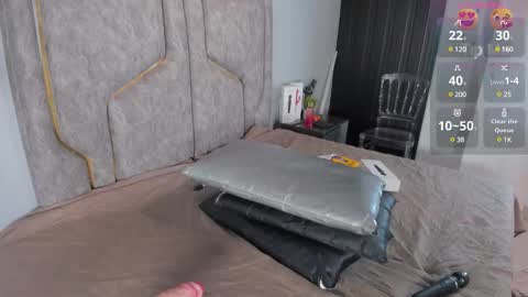 Snapshot of kattejordan chatting on 03/08/25, 03:39 Katerine online show from 03/08/25, 03:39