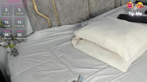 Snapshot of kattejordan chatting on 11/19/25, 03:39 Katerine online show from 11/19/25, 03:39