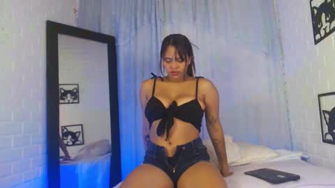 Snapshot of kattia_23 chatting on 02/25/25, 12:25 kattia online show from 02/25/25, 12:25