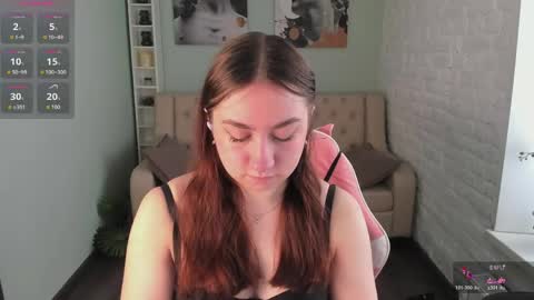 Snapshot of kattiecutiexx chatting on 05/12/26, 05:48 Kattrin online show from 05/12/26, 05:48