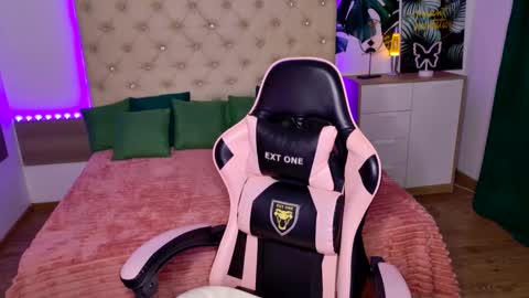 KattieSims online show from 03/08/25, 02:45