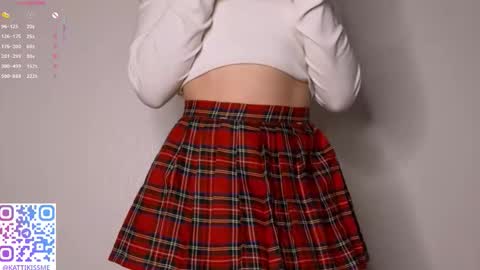 Snapshot of kattikiss chatting on 10/18/25, 07:03 I dont know whats gonna happen today but my name is Katty and lets start being friends online show from 10/18/25, 07:03