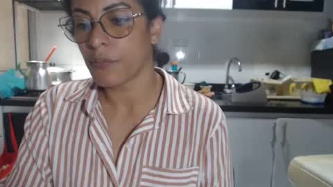 KattleyaGrey online show from 09/28/25, 02:33