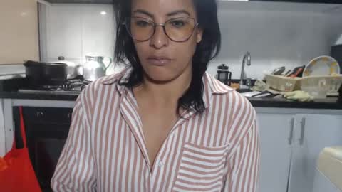 KattleyaGrey online show from 10/03/25, 07:00