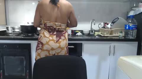 KattleyaGrey online show from 12/15/25, 08:24