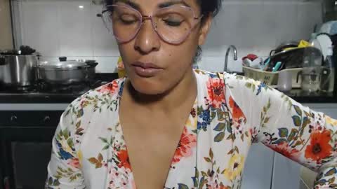 Snapshot of kattleyagray chatting on 02/07/26, 07:17 KattleyaGrey online show from 02/07/26, 07:17
