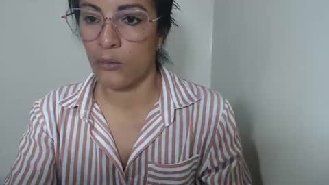 Snapshot of kattleyagray chatting on 07/13/26, 06:55 KattleyaGrey online show from 07/13/26, 06:55