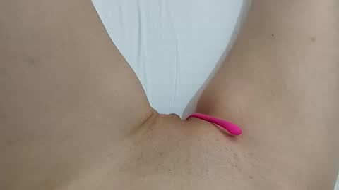 Snapshot of kattrinah_nikitta chatting on 02/18/26, 02:24 nikitta online show from 02/18/26, 02:24