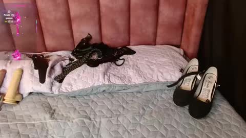 Snapshot of katty_berry_ chatting on 02/18/26, 02:24 Arianna online show from 02/18/26, 02:24