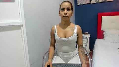 Snapshot of katty_cooper1 chatting on 05/31/26, 10:11 katty online show from 05/31/26, 10:11