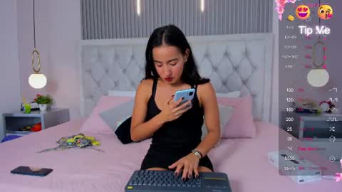 Snapshot of katty_cute19 chatting on 06/17/26, 04:04 katty_cute19 online show from 06/17/26, 04:04