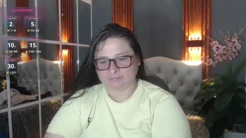 Snapshot of katty_findom_ chatting on 04/28/26, 11:26 katty online show from 04/28/26, 11:26