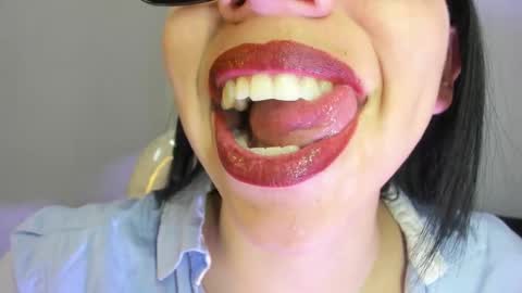Snapshot of katty_mouth chatting on 02/18/26, 05:42 Katty online show from 02/18/26, 05:42