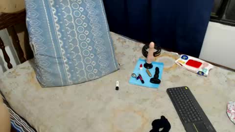 angel online show from 11/01/25, 10:12