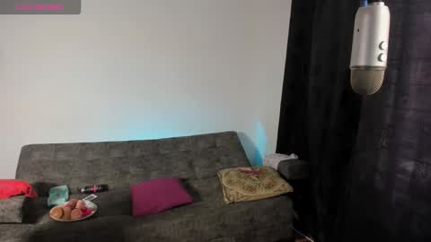Snapshot of kattysoto chatting on 10/14/25, 01:12 I m Katty  online show from 10/14/25, 01:12